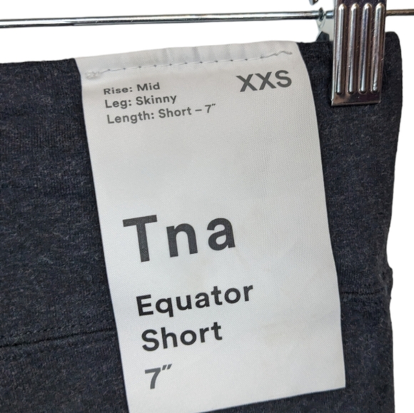 NWT Aritzia TNA Gray Equator 7" Shorts XXS Mid Rise 🌞 - Picture 7 of 9